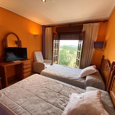 Tierra De Lobos Hotel Puebla de Sanabria Kültér fotó