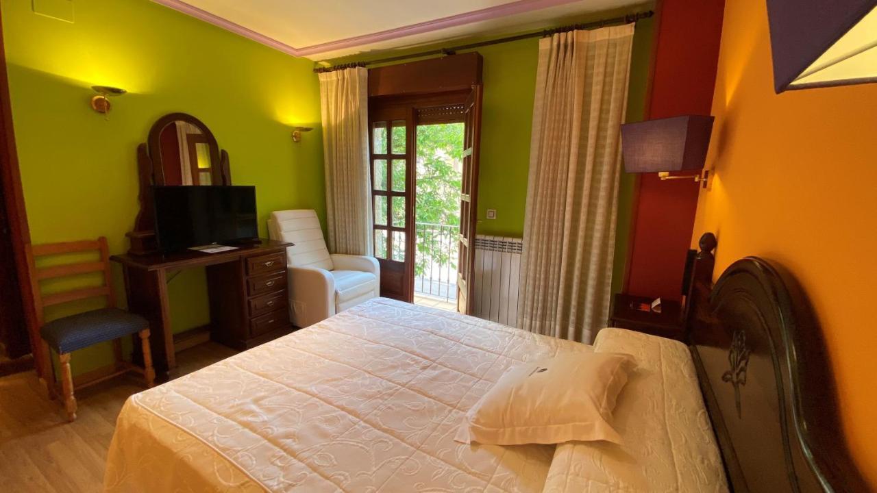 Tierra De Lobos Hotel Puebla de Sanabria Kültér fotó