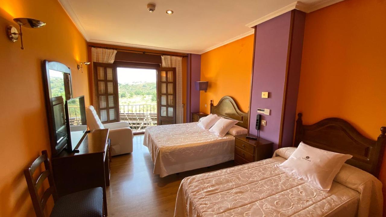 Tierra De Lobos Hotel Puebla de Sanabria Kültér fotó