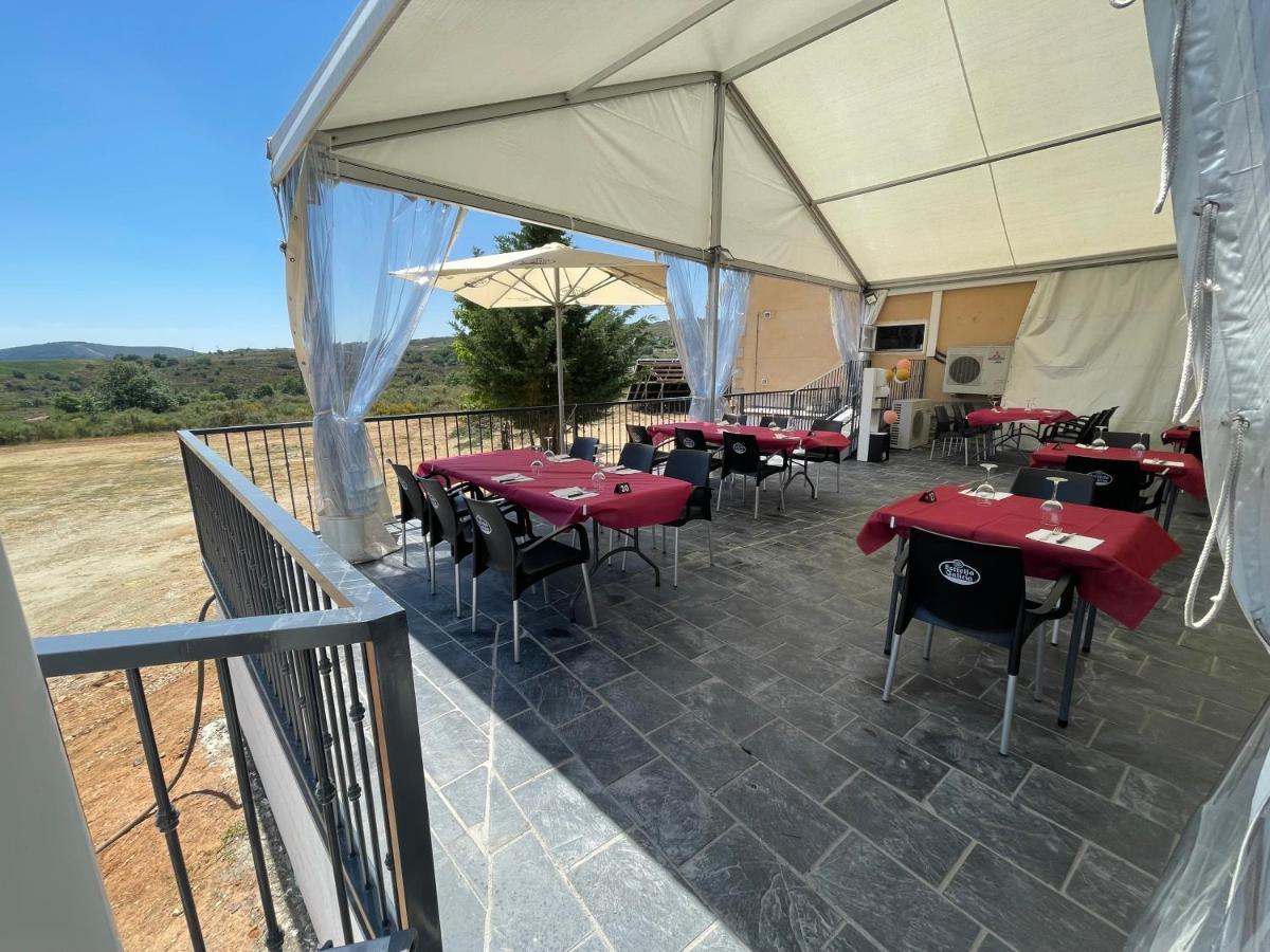 Tierra De Lobos Hotel Puebla de Sanabria Kültér fotó