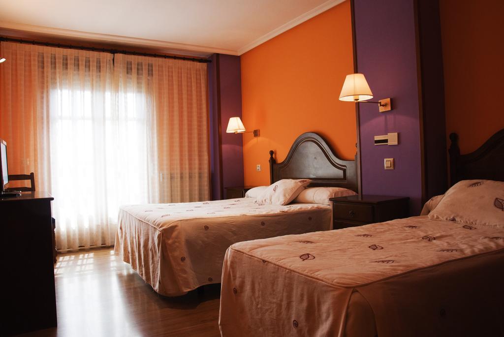 Tierra De Lobos Hotel Puebla de Sanabria Kültér fotó