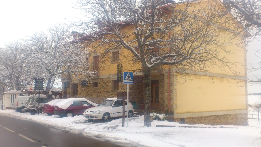 Tierra De Lobos Hotel Puebla de Sanabria Kültér fotó